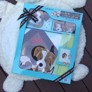 Baby Shower Gift! Cute & Cuddly 3 Piece Set NIB